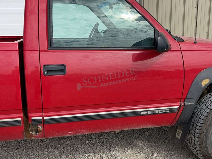 1999-chevrolet-2500-image-12