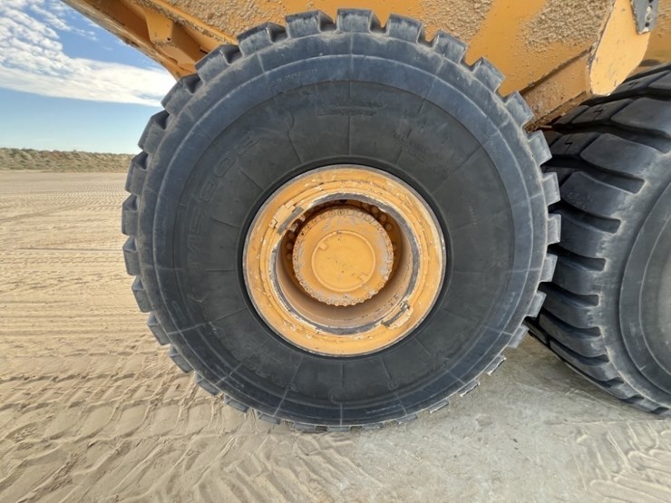 2020-volvo-a60h-image-24