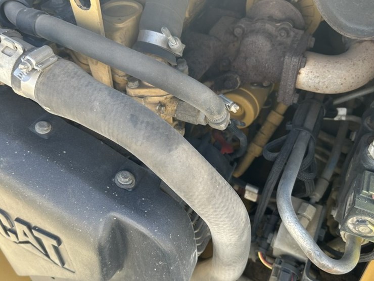 caterpillar-247b3-image-32