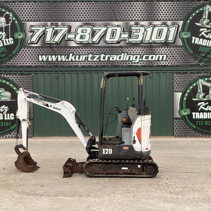 2016 BOBCAT E20