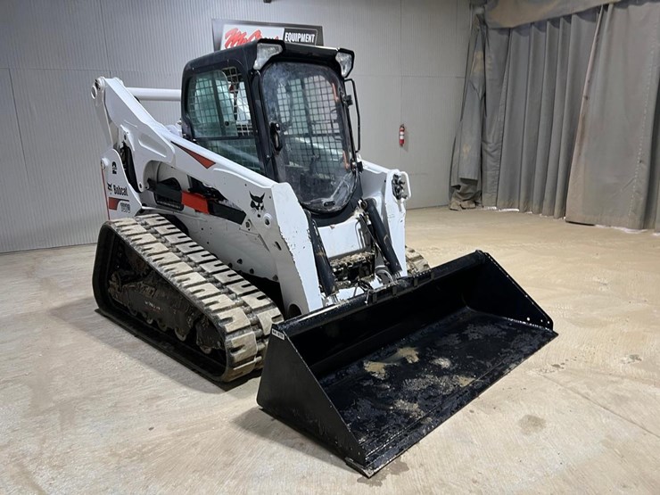 2022-bobcat-t870-image-7