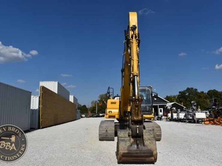 2014-komatsu-pc210-10-image-29
