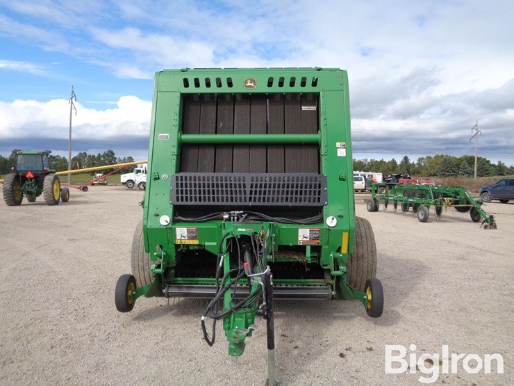 2022-john-deere-560m-image-14