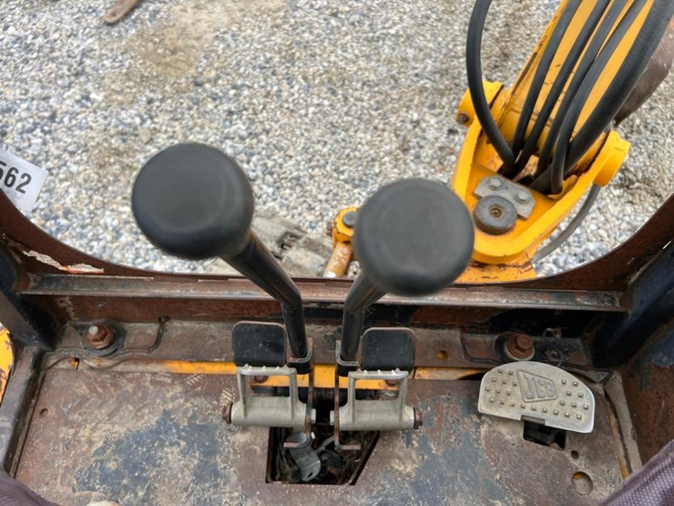 jcb-8032-image-31