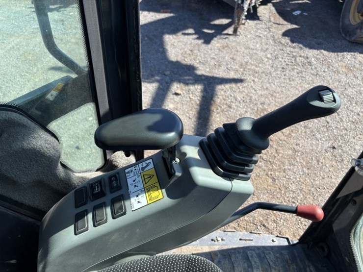 2022-bobcat-e35i-image-33