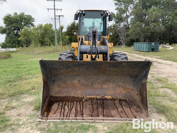 2015-deere-544k-image-2