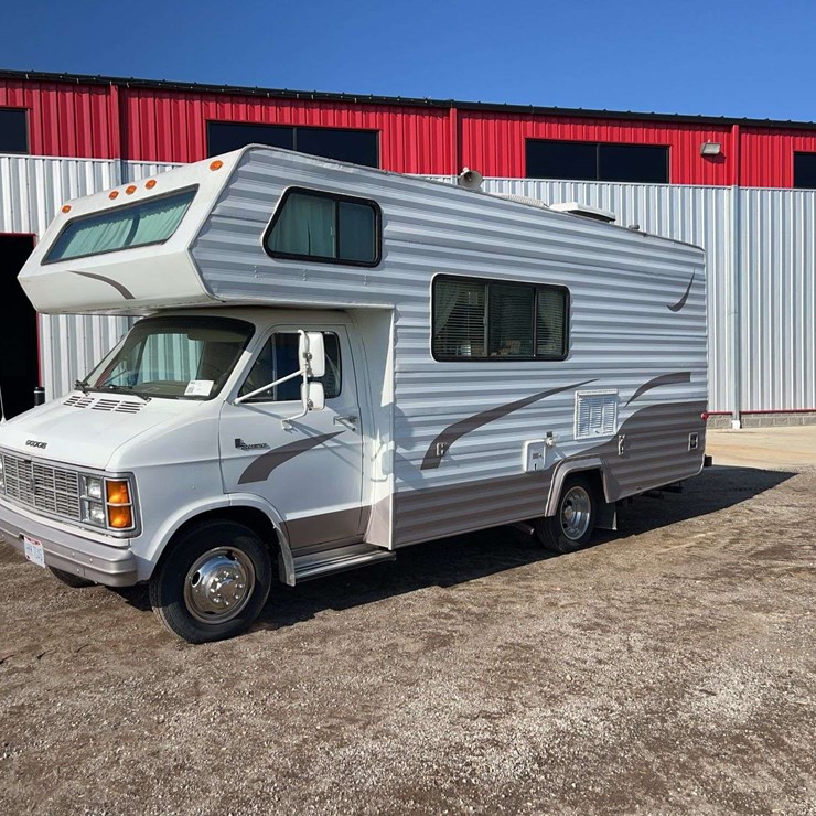 1980 Sportsman B-300 Motorhome