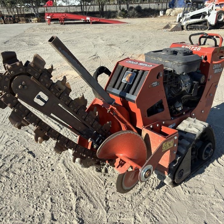 2017 DITCH WITCH C16X