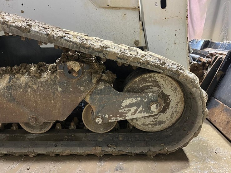 2019-bobcat-t870-image-20