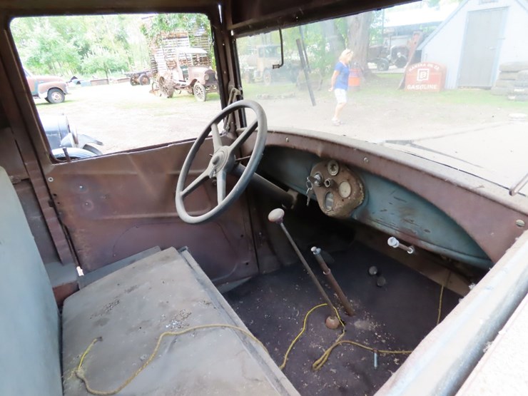 1929-ford-model-a-image-11