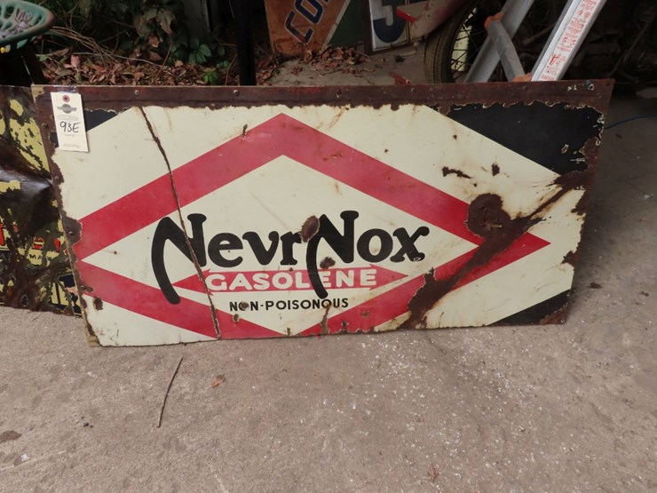 nevr-nox-porcelain-sign-image-1