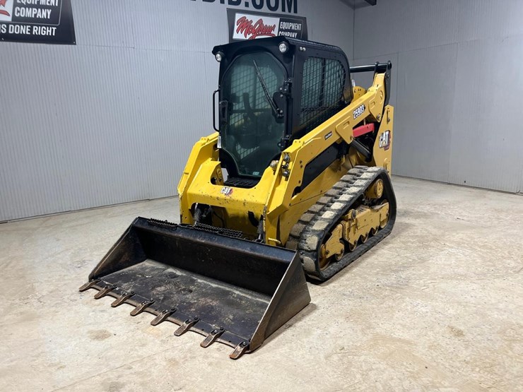 2019-caterpillar-259d3-image-2