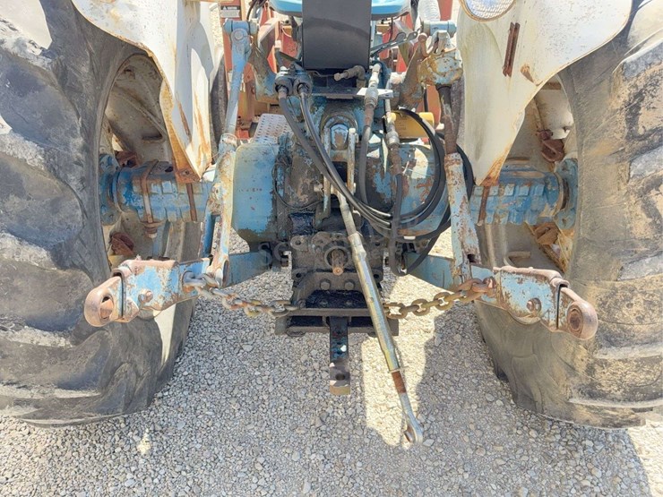 ford-5000-image-23