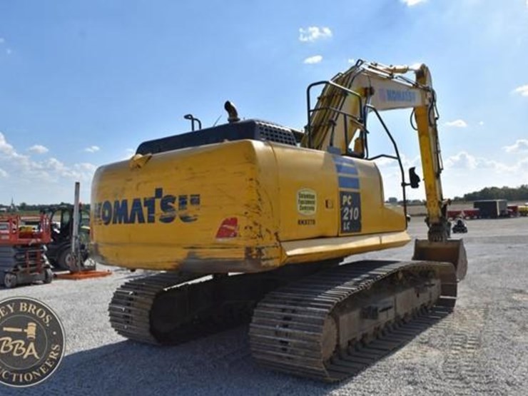 2014-komatsu-pc210-10-image-21