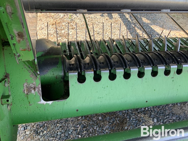 2006-john-deere-567-image-15