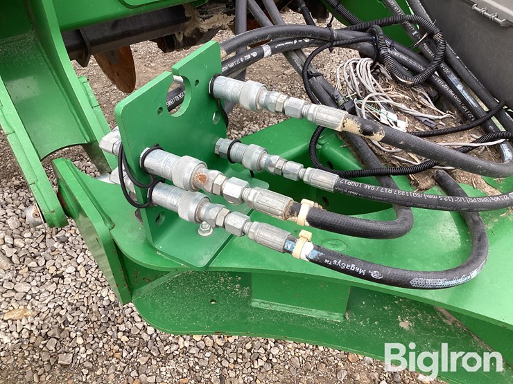 2014-john-deere-2510h-image-13
