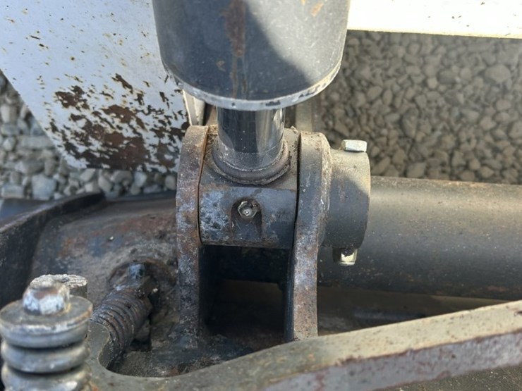 2019-bobcat-t650-image-14