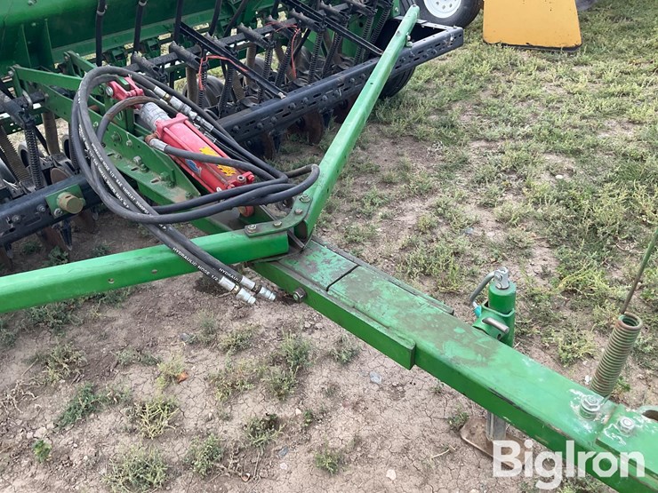 john-deere-450-image-11
