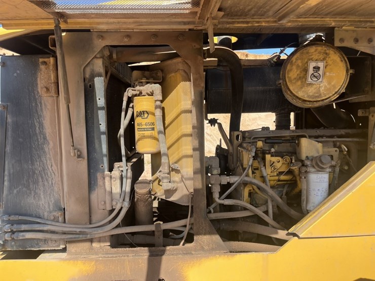 caterpillar-928g-image-83