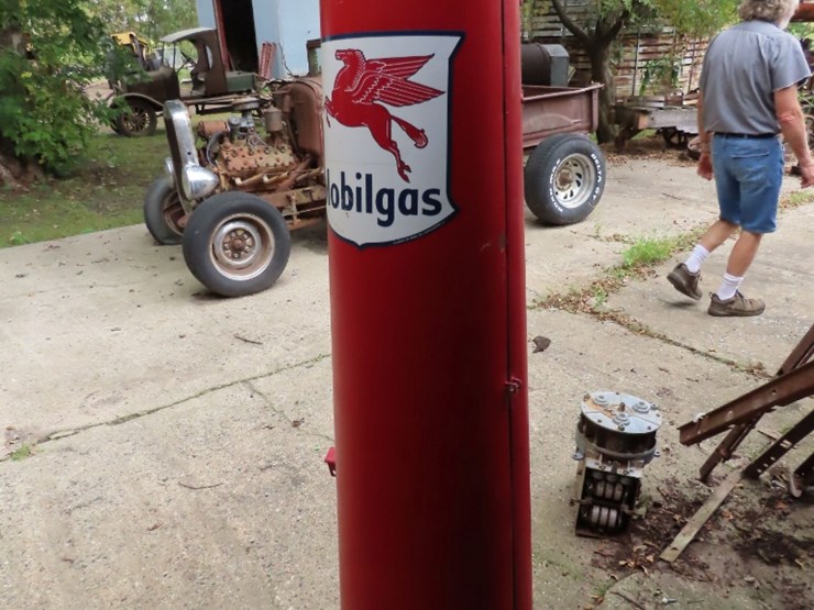 wayne-upright-gas-pump-panels-image-2