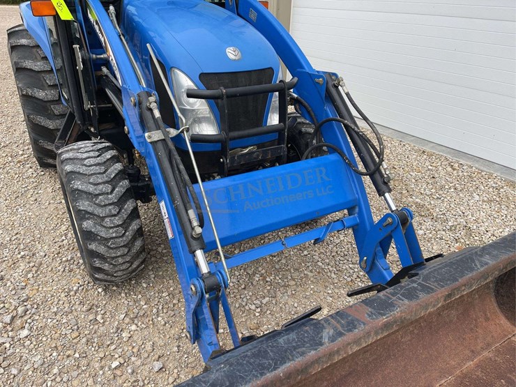 new-holland-tc45da-image-11
