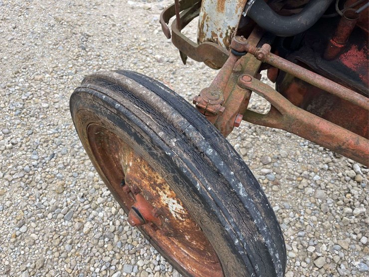 ford-8n-image-12