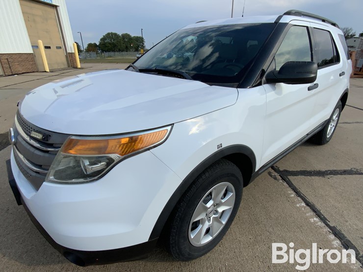 2014-ford-explorer-image-9