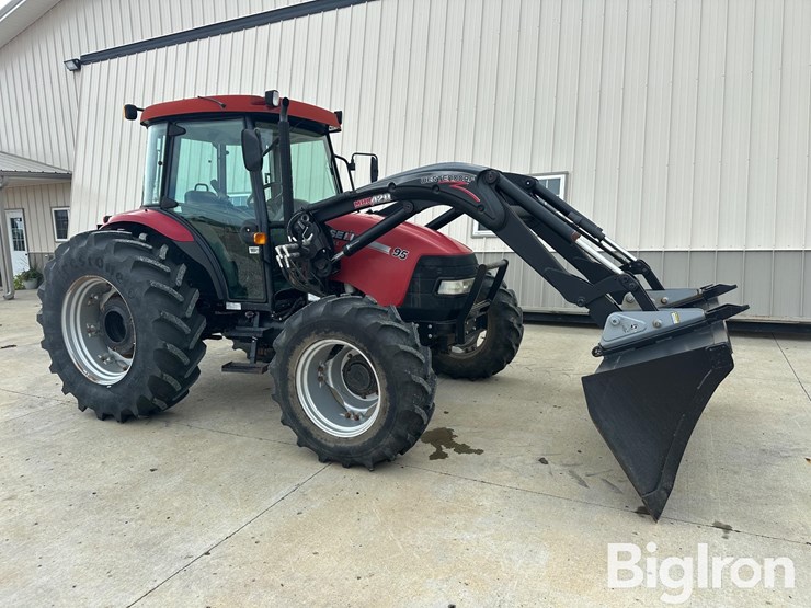 case-ih-farmall-95-image-2