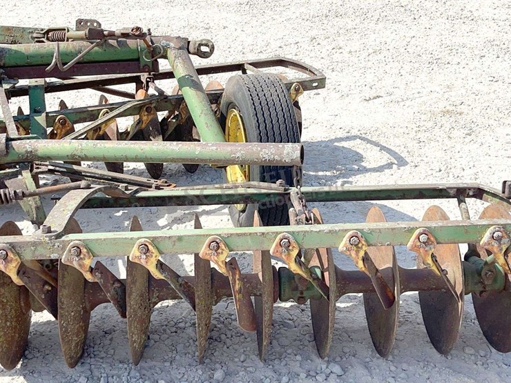 john-deere-10-image-14