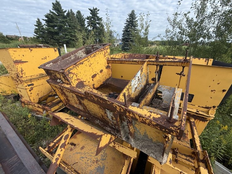 #1415-•-gomaco-gt3600-curb-machine-image-113