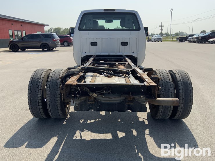 2015-ford-f550-xl-image-6