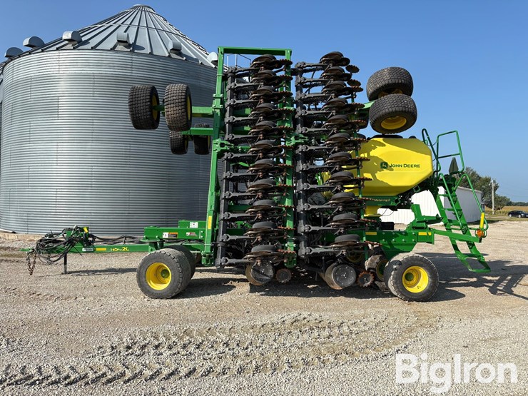 2022-john-deere-n542c-image-8
