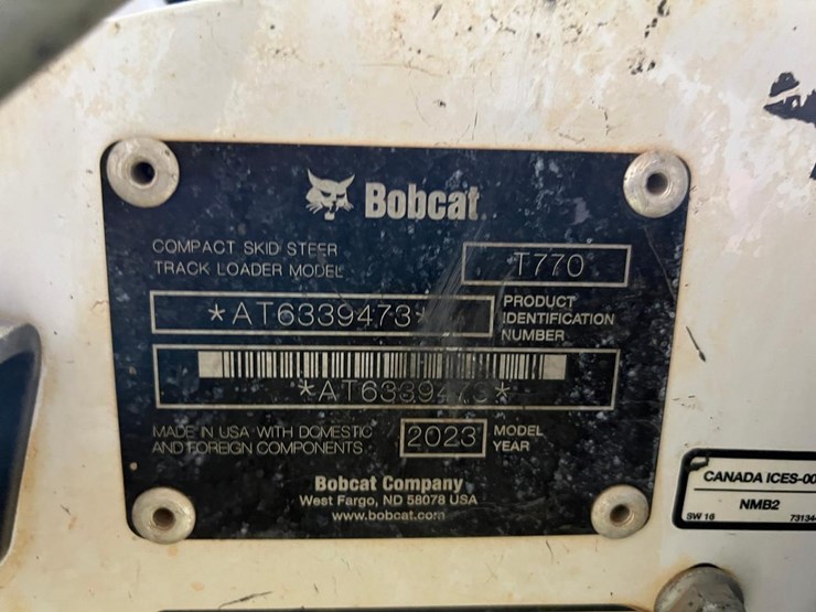 2023-bobcat-t770-image-33