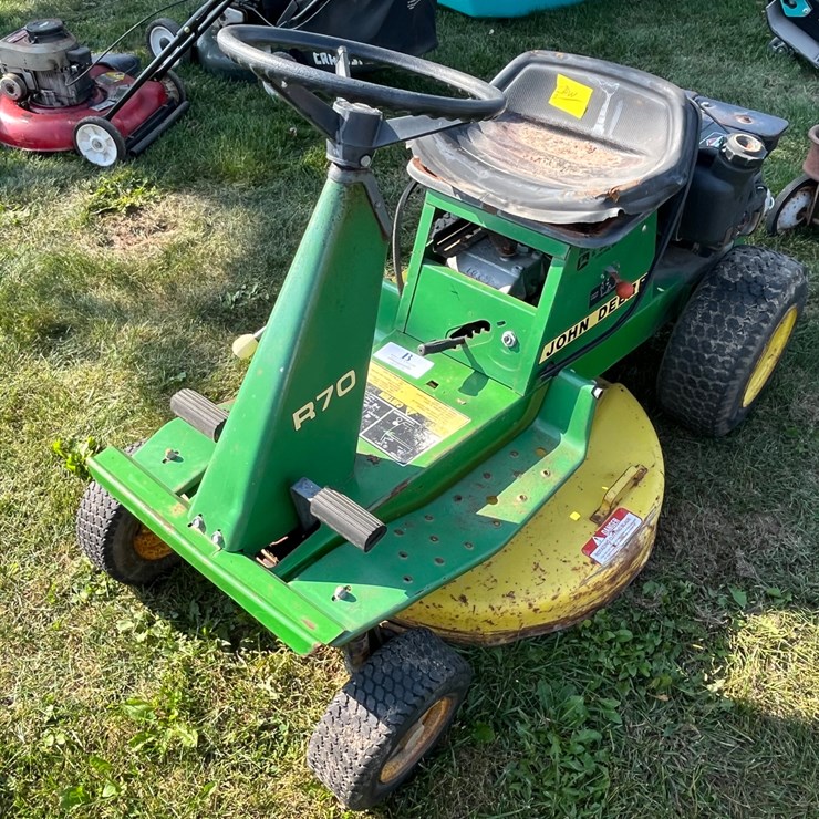 JOHN DEERE R70
