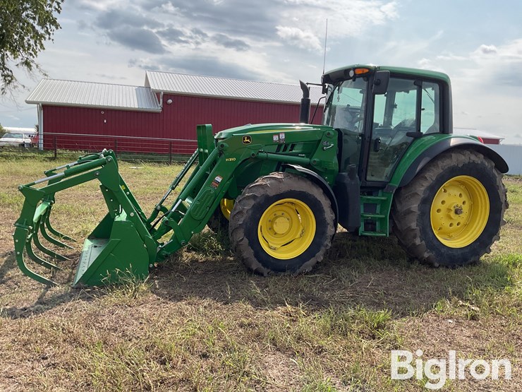 2015-john-deere-6125m-image-8