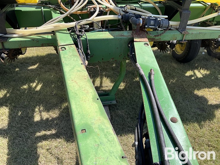 john-deere-7200-image-12