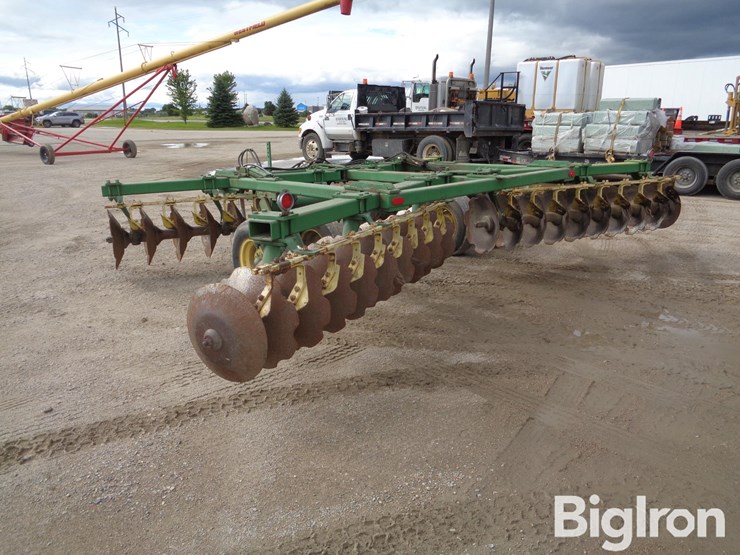 john-deere-1640-image-7