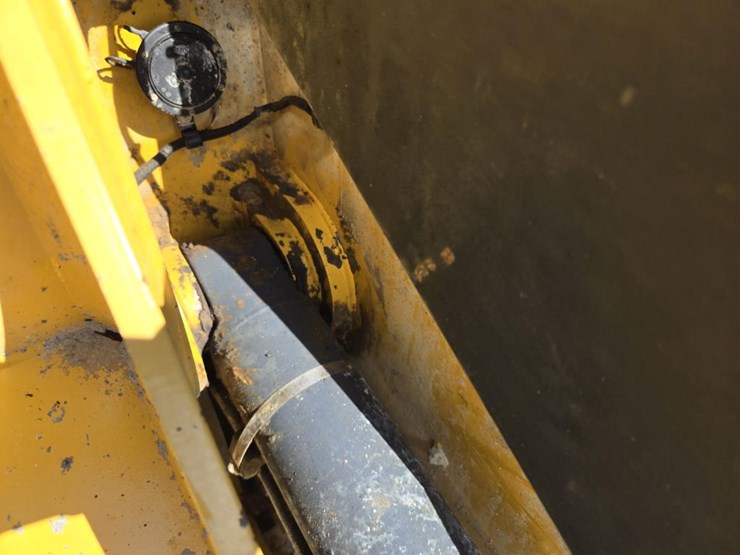 deere-624k-image-24
