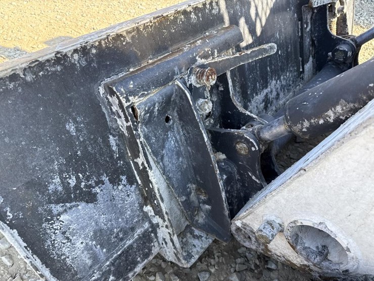 2017-bobcat-t550-image-12