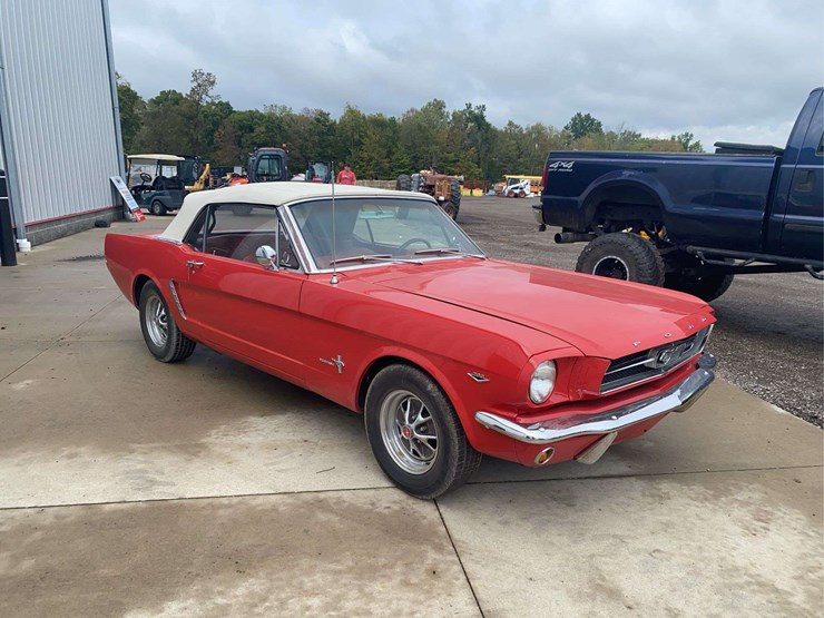 1965-ford-mustang-269-image-3