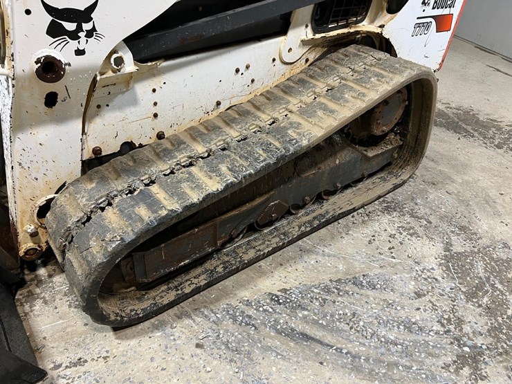 2017-bobcat-t770-image-12