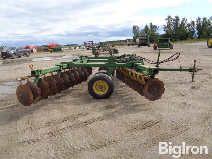 john-deere-1640-image-4