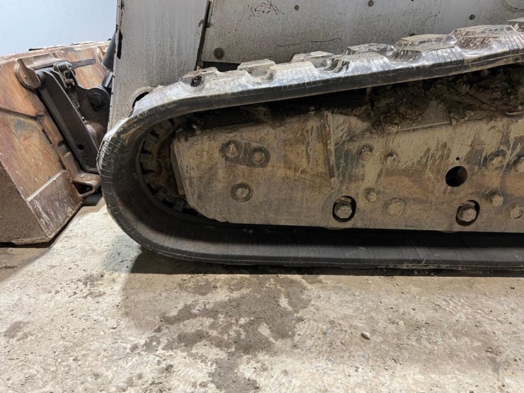 2016-bobcat-t870-image-14
