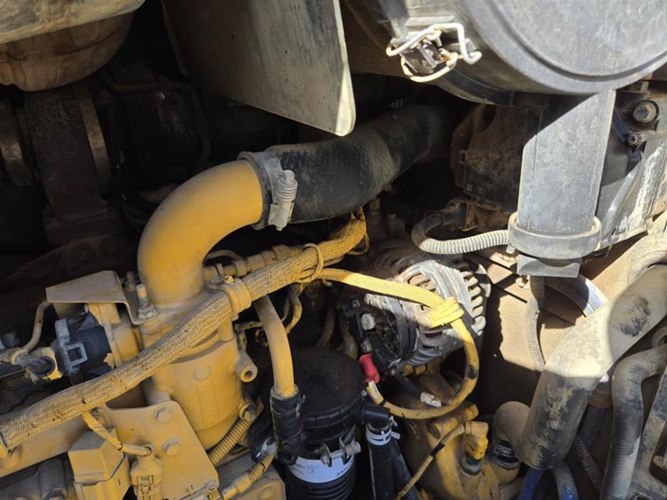 deere-624k-image-57