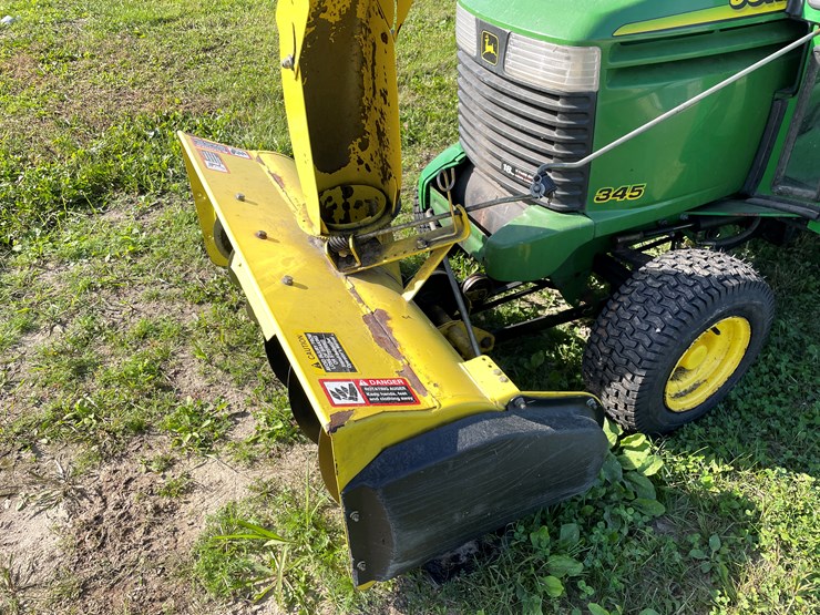 john-deere-345-image-11