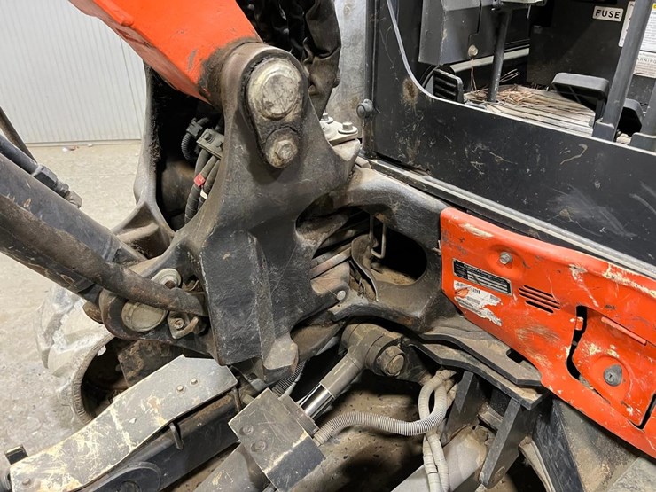 2020-kubota-kx040-4-image-15