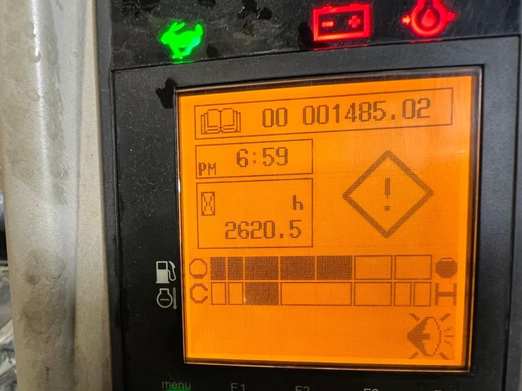 2016-yanmar-vio45-6a-image-28