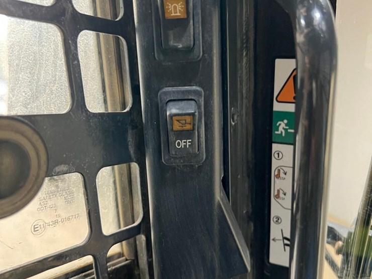 2019-bobcat-t650-image-25