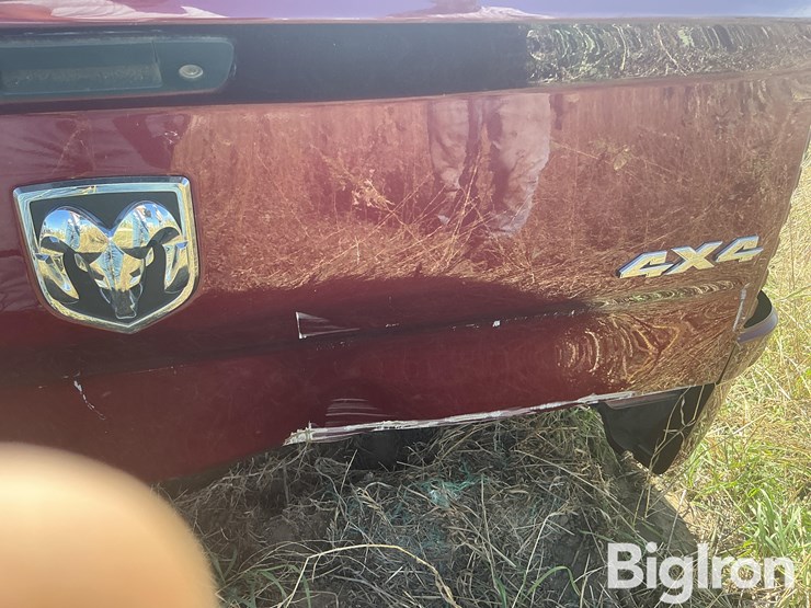 2016-dodge-2500-image-13