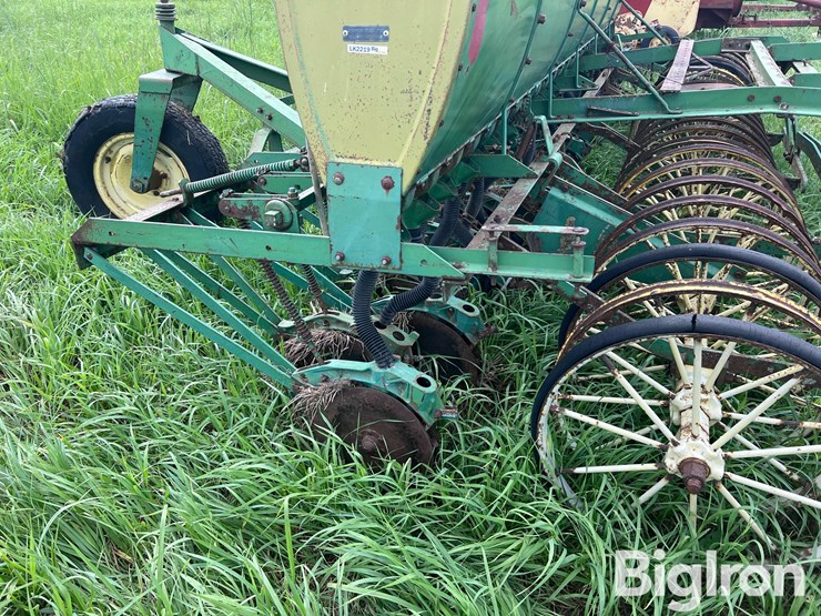 john-deere-200-image-10